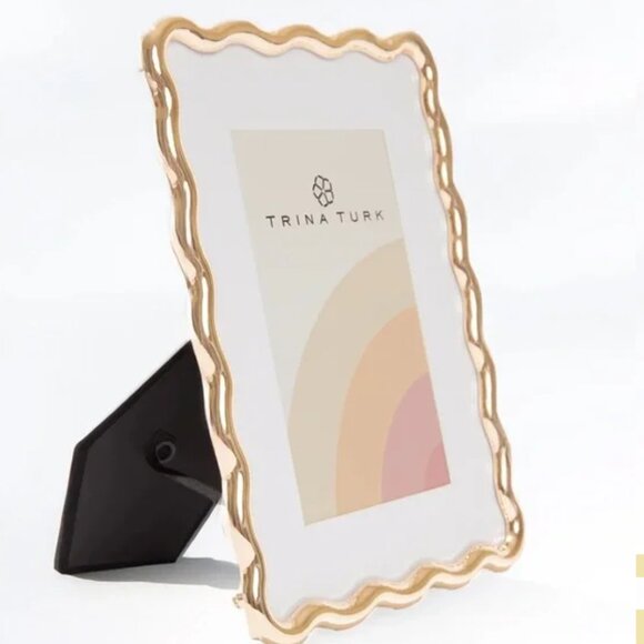 NEW Trina Turk Wavy Gold Picture Frame - Picture 1 of 1